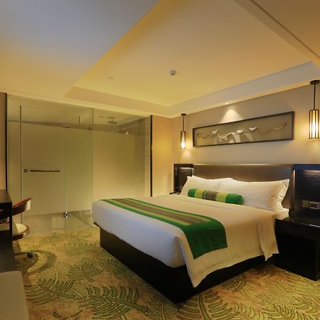 Relax Season Hotel Dongmen Shenzhen Exterior foto